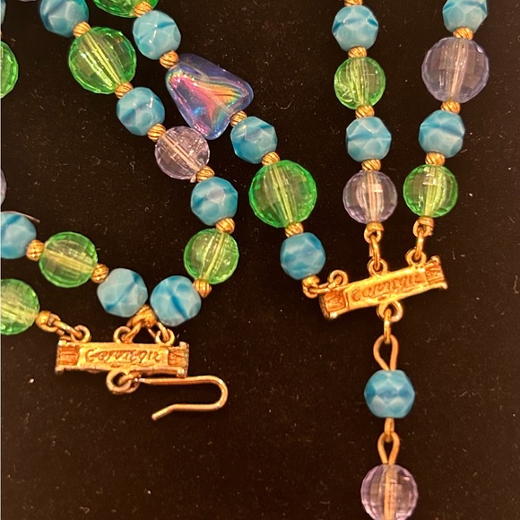 Hattie Carnegie Triple Strand Necklace and Earrings Set Vintage - Picture 8 of 10